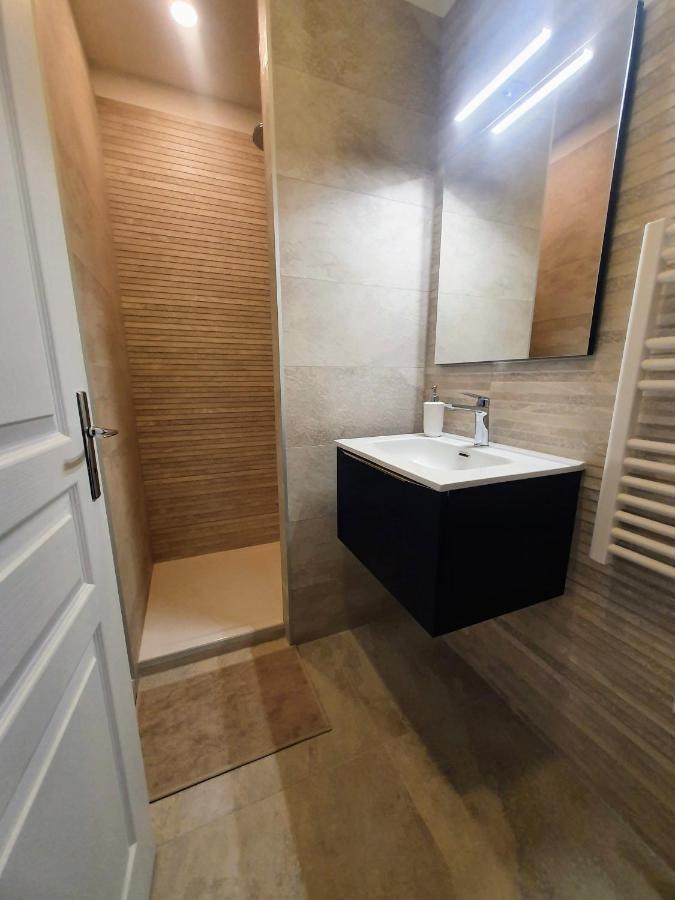Appartement Premium Dans Une Belle Demeure - Hyper Centre-Ville De 랭스 외부 사진
